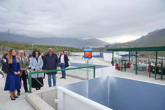 Inauguración del punto limpio de Quesada.