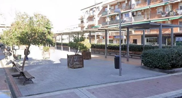 Investigan como un asunto de bandas la grave agresión a machetazos a dos jóvenes anoche en Villaverde