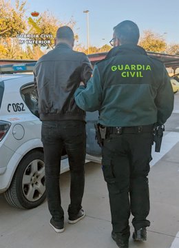 La Guardia Civil Esclarece La Estafa De 300.000 Euros A Cuatro Empresas Del Sector Agrícola De Murcia Y Almería.