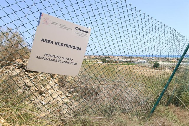 Archivo - Detalle de la parcela contaminada por el accidente nuclear en Palomares, en Almería