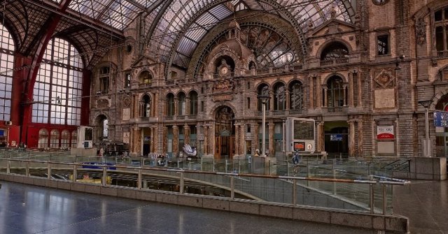 Estación central de Antwerp (Bélgica).