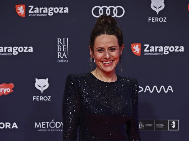 La actriz Itziar Ituño posa en la alfombra roja previa a la gala de la X edición de los Premios Feroz, en el Auditorio de Zaragoza, a 28 de enero de 2023, en Zaragoza, Aragón (España)