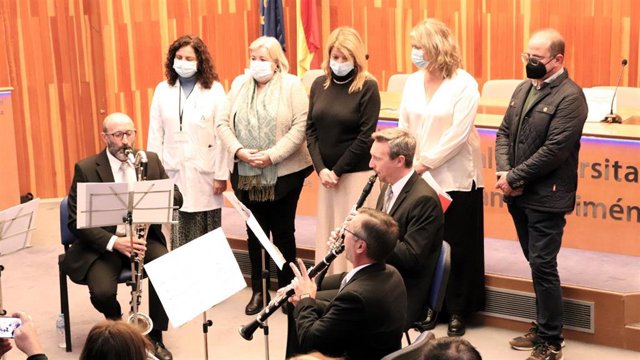 Proyecto 'En clave por la vida. Música con alma', en el Hospital Juan Ramón Jiménez de Huelva.