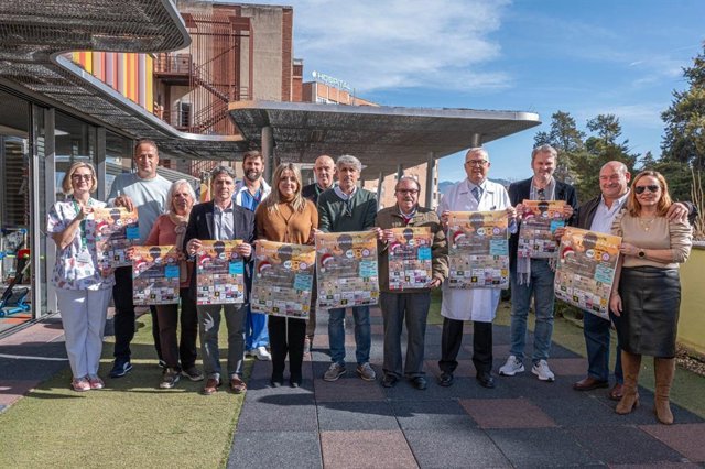 Presentación del trofeo.
