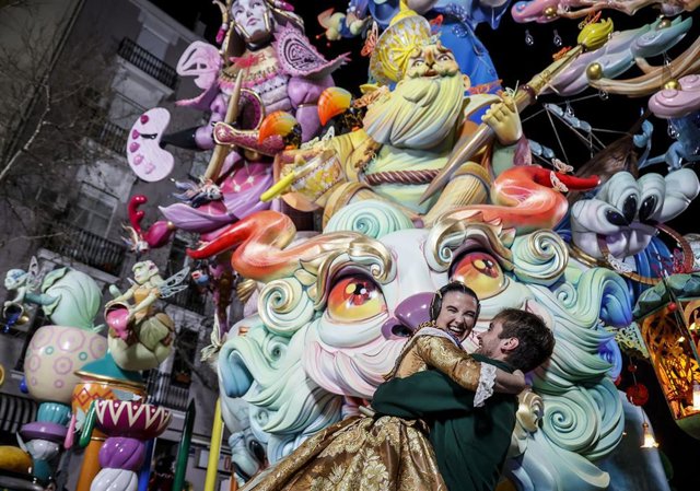 Archivo - Primer premio de Sección Especial de las Fallas 2023
