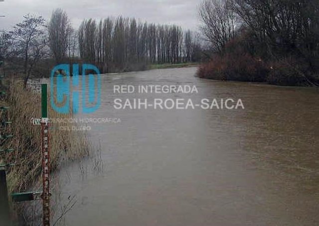 Imagen de uno de los ríos de la cuenca del Duero afectados por crecida del caudal.