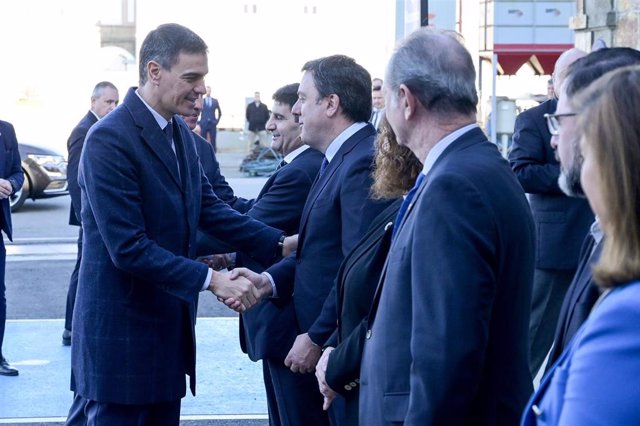 Archivo - El presidente del Gobierno, Pedro Sánchez, este miércoles en Ferrol.