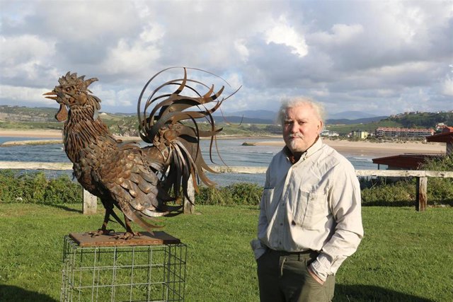 Archivo - El artista Cristino Díez