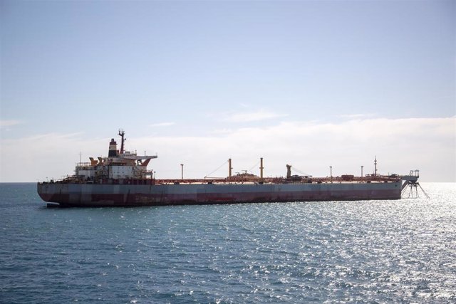 Archivo - Imagen de archivo de un buque frente a las costas de Yemen.