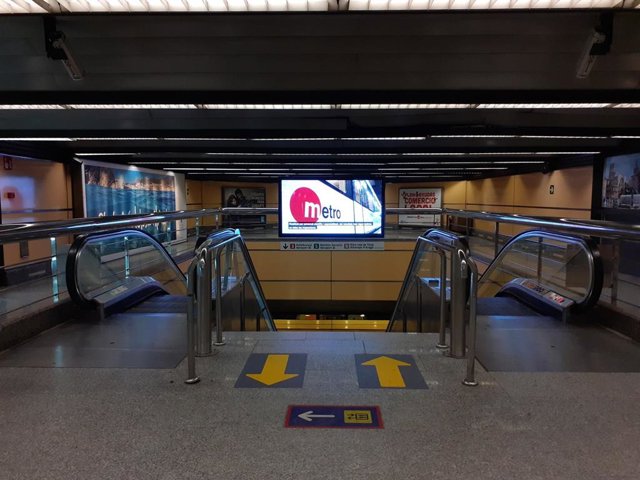 Archivo - Arxiu - Estació Ángel Guimerá en una imatge d'arxiu