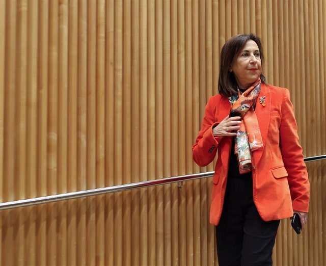 La ministra de Defensa, Margarita Robles, durante la Comisión de Defensa en el Congreso de los Diputados, a 25 de enero de 2024, en Madrid (España). Durante la comparecencia ha informado sobre las líneas generales de la política de su departamento.