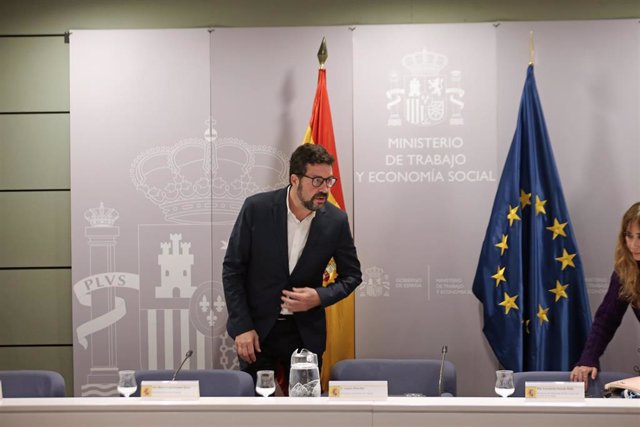 El secretario de Estado de Trabajo, Joaquín Pérez Rey, a su llegada a la mesa de diálogo social para la reducción de la jornada laboral