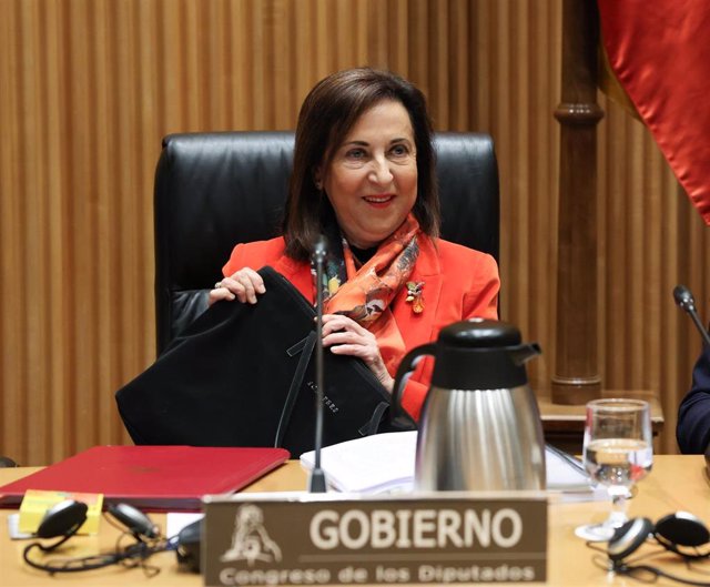 La ministra de Defensa, Margarita Robles, durante la Comisión de Defensa en el Congreso de los Diputados