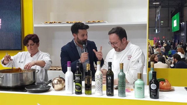 Demostración culinaria en Fitur.