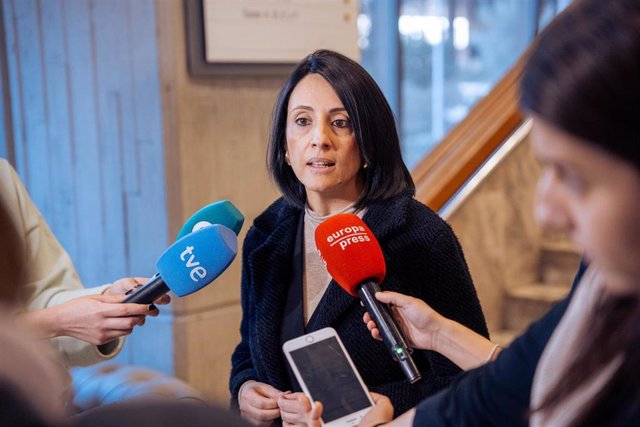 La Secretaria de Estado de Industria, Rebeca Torró, dando declaraciones tras la reunión de la mesa de seguimiento de Alcoa, en el Ministerio de Industria, a 26 de enero de 2024, en Madrid (España).