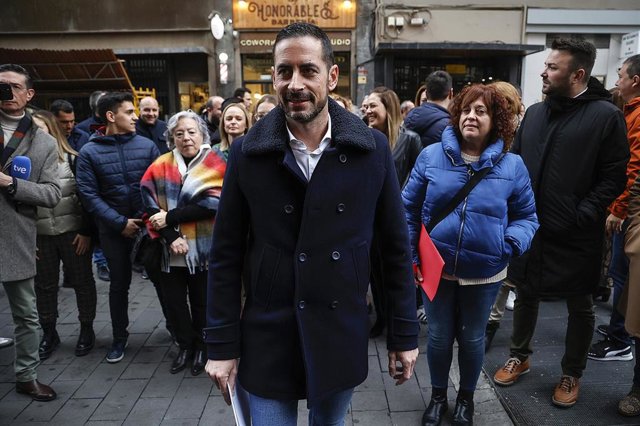 Carlos Martínez Bielsa momentos antes de formalizar su precandidatura a liderar el PSPV