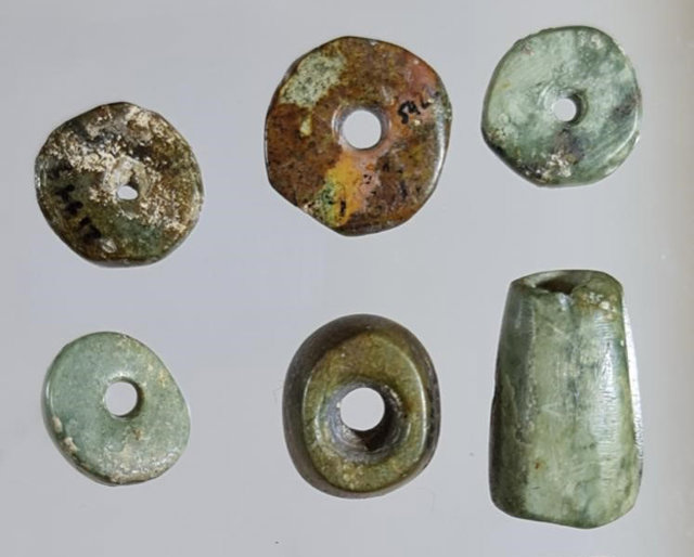 Adornos prehistóricos catalogados y ofrecidos en una herramienta online creada por investigadores de la Universidad de Sevilla.