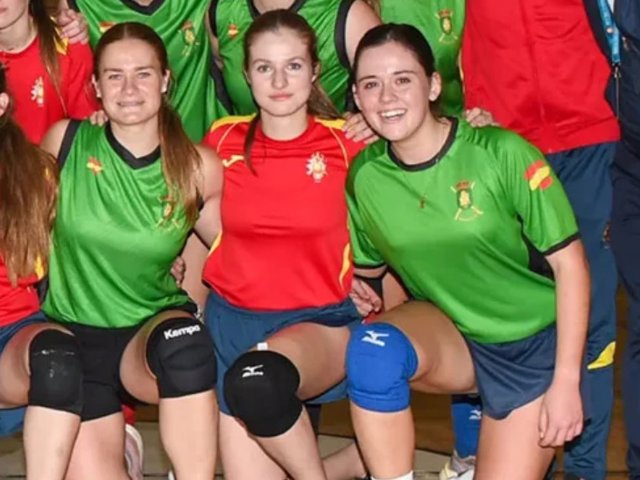 La Princesa Leonor ha participado en un partido amistoso de voleibol antes de regresar a la Academia de Zaragoza