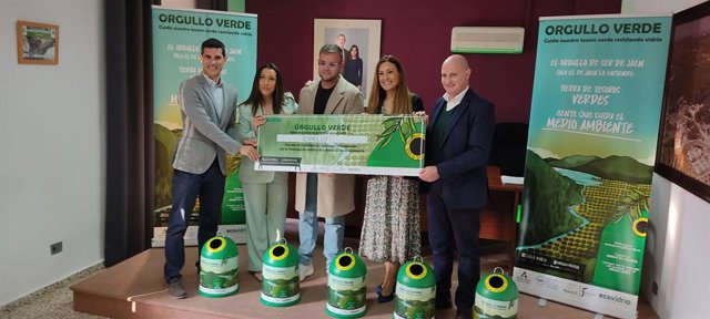 Entrega del premio 'Orgullo Verde' a Espeluy.