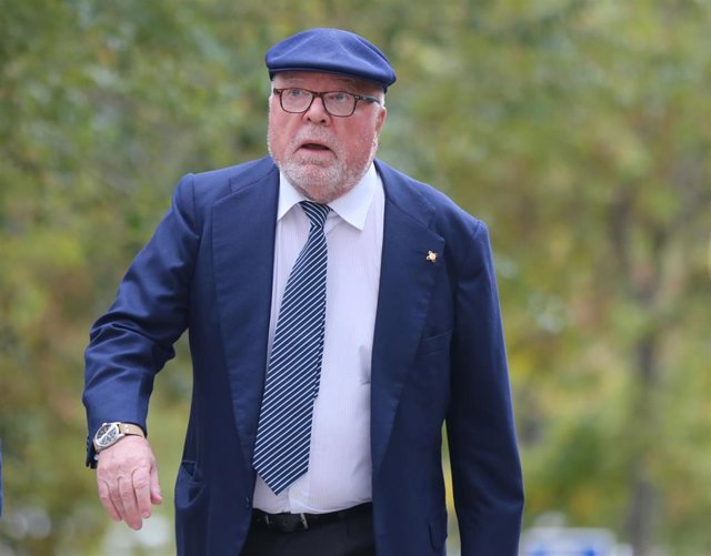 Archivo - El comisario jubilado José Manuel Villarejo a su llegada a la primera sesión de un juicio en la Audiencia Provincial de Madrid, a 8 de noviembre de 2022, en Madrid (España). La Audiencia Provincial de Madrid celebra mañana martes, a las 10.00 ho