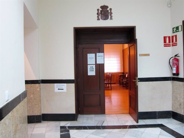 Archivo - Sala de vistas de la Audiencia de Valladolid, donde se celebrará el juicio contra el acusado de tentativa de homicidio.