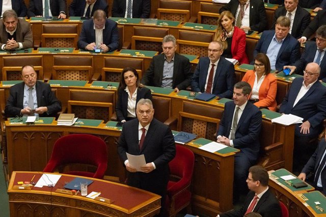 Archivo - El primer ministro de Hungría, Viktor Orbán, habla ante el Parlamento
