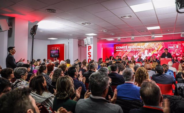 El PSOE de Extremadura celebra su Comité Regional para tratar sobre la convocatoria del próximo congreso extraordinario del partido