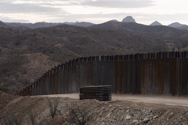 Archivo - Frontera de Estados Unidos con México