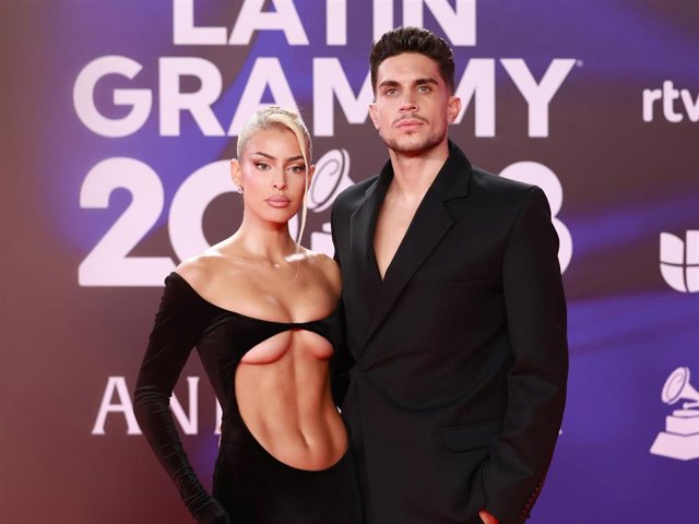 Archivo - Jessica Goicoechea and Marc Bartra posa durante el photocall previo a la gala de entrega de los Latin Grammy 2023