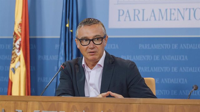 El portavoz del Grupo Parlamentario Vox en el Parlamento de Andalucía, Manuel Gavira