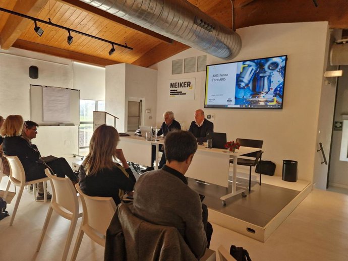 AKIS Foroaren topaketa.