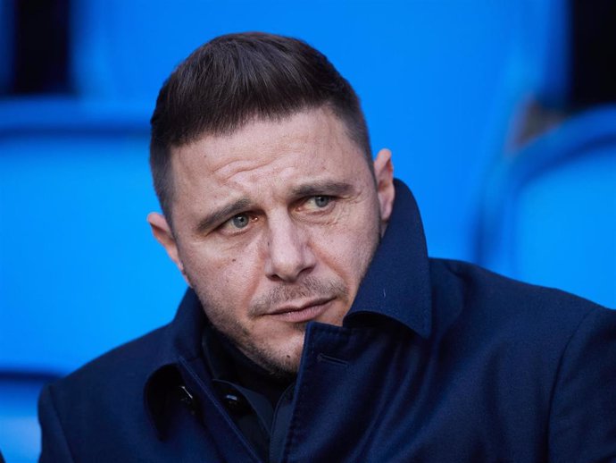 Archivo - Joaquin Sanchez, in the crowd looks on prior the LaLiga EA Sports match between Real Sociedad and Real Betis Balompie at Reale Arena on December 17, 2023, in San Sebastian, Spain.