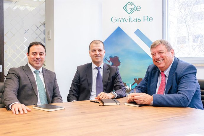 Equipo de Gravitas Re, negocio de reaseguro de Jhasa