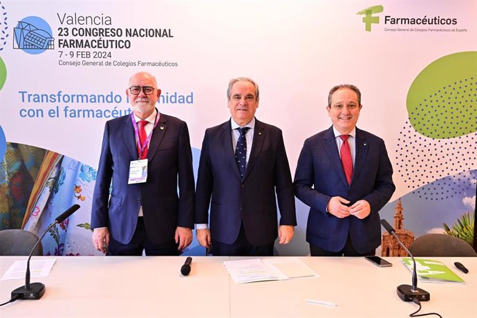 Presentación del informe de incidencias en el suministro de medicamentos dentro del 23 Congreso Nacional Farmacéutico