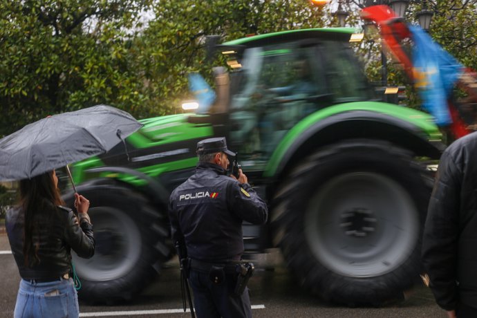 Cuarto día de protestas de los agricultoresen las carreteras españolas 