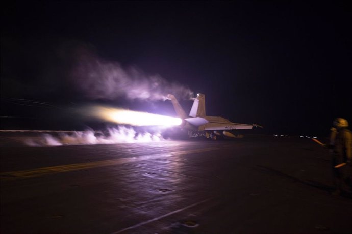 Avión de combate de EEUU en misión contra la insurgencia yemeni 