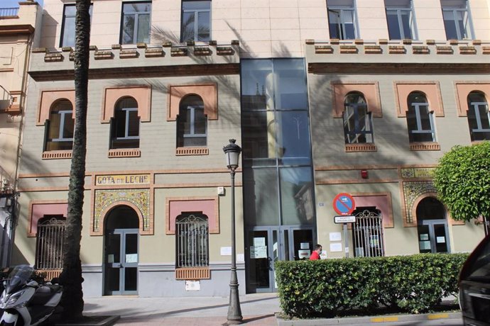 Archivo - Edificio 'Gota de Leche', sede Concejalía Políticas Sociales e Igualdad del Ayuntamiento de Huelva.