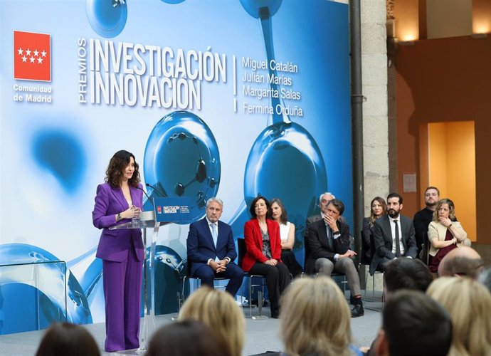 Isabel Díaz Ayuso en la entrega de los Premios Margarita Salas, Miguel Catalán, Julián Marías y Fermina Orduña de Investigación