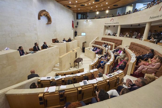 Archivo - Parlamento de Cantabria  