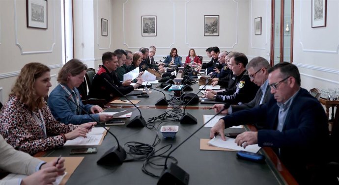 La alcaldesa de València, María José Catalá, y la delegada del Gobierno en la Comunitat Valenciana, Pilar Bernabé, presiden la Junta Local de Seguridad celebrada con motivo de las Fallas 2024.