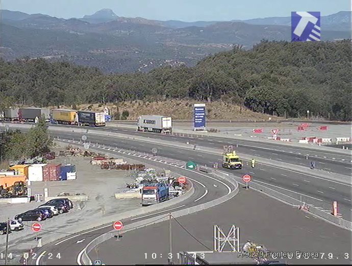 El pas de camions cap a França 