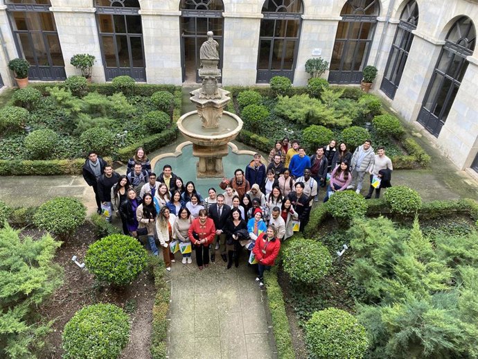 Recepción a estudiantes extranjeros de la UJA.
