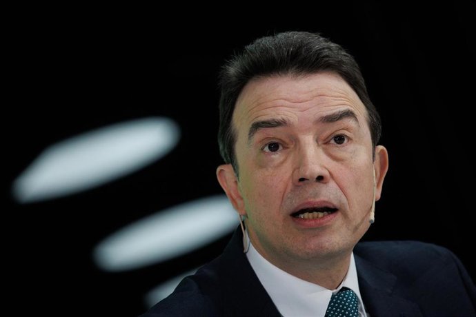 Archivo - El consejero delegado de Enagás, Arturo Gonzalo, durante la rueda de prensa de presentación de resultados 2022 y objetivos 2023 de Enagás, a 21 de febrero de 2023, en Madrid (España). Enagás registró un beneficio neto de 375,8 millones de euros 